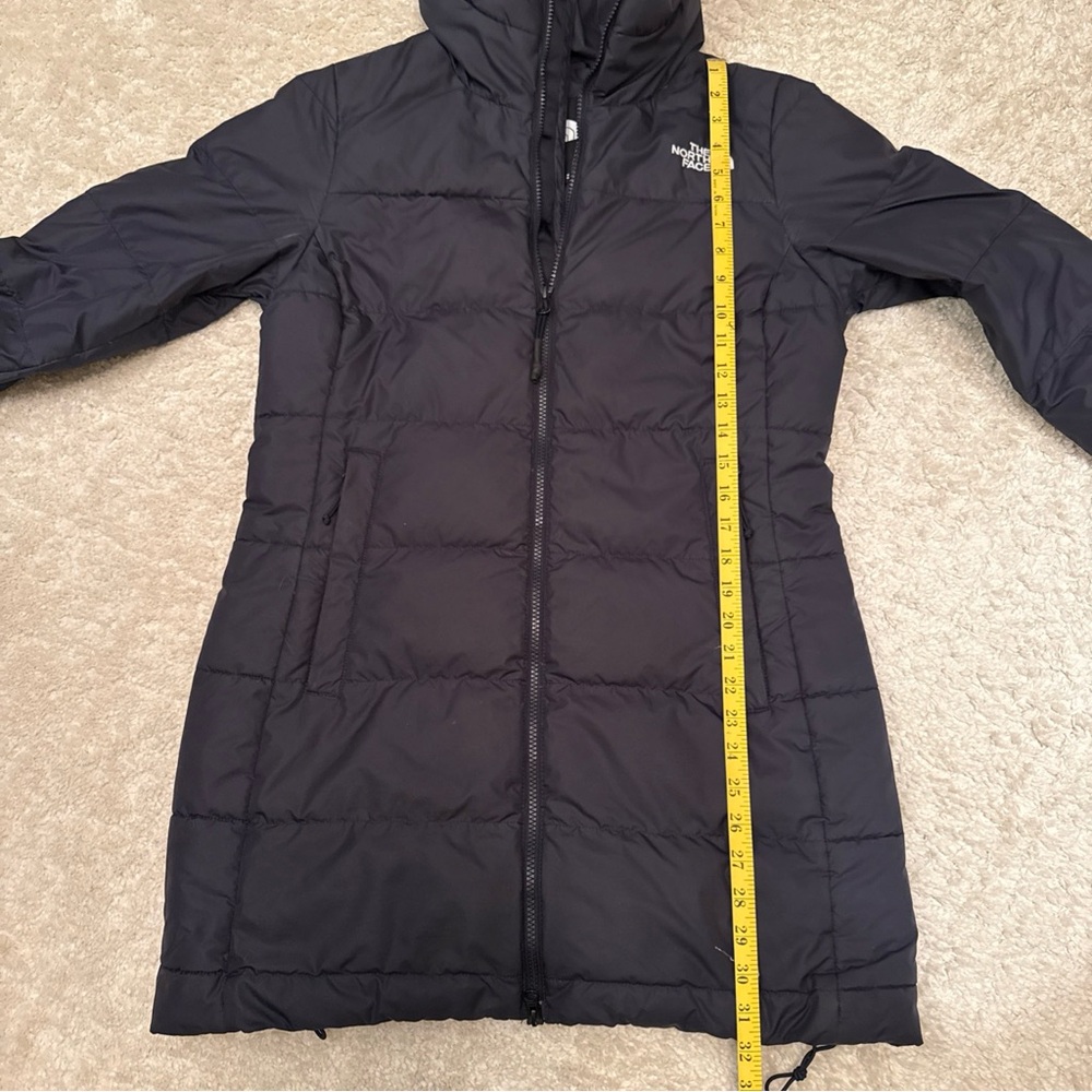 The North Face Women's Black Long Puffer Coat with Hood - Picture 11 of 16